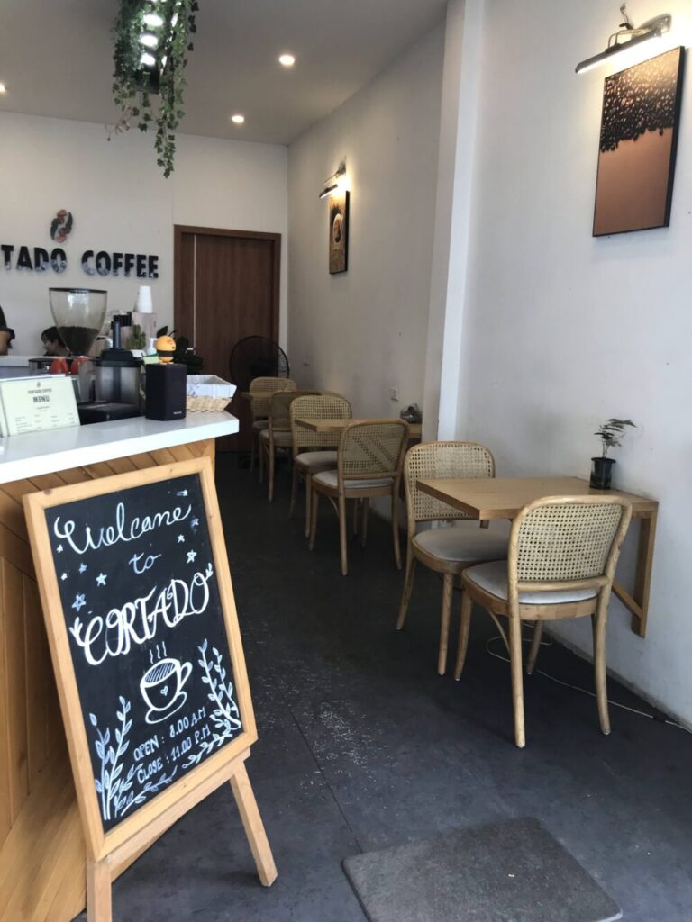 CORRADO COFFEEの店内の様子